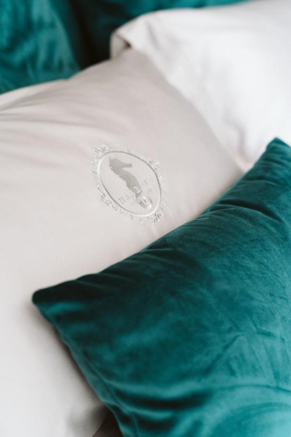 The Harbour - Luxury Living Bed and Breakfast Trani Buitenkant foto
