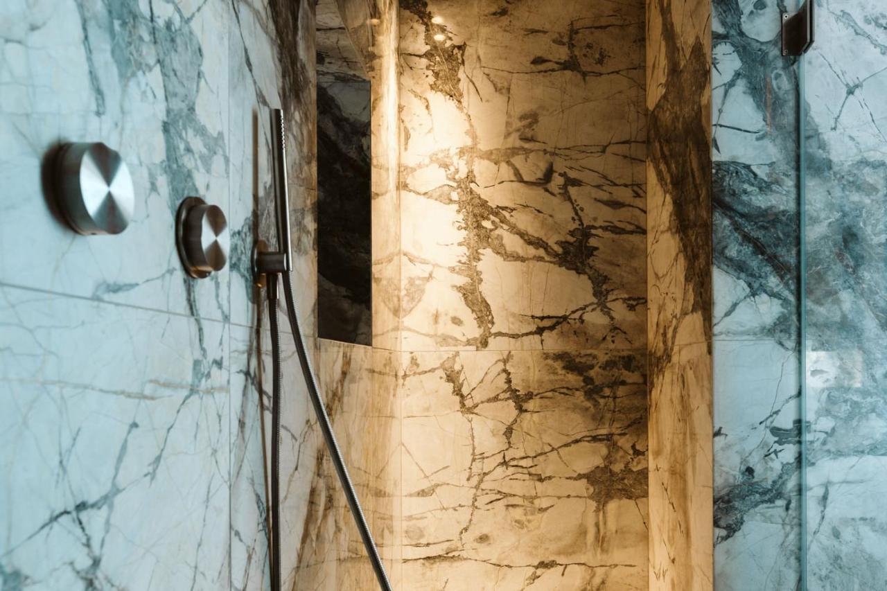 The Harbour - Luxury Living Bed and Breakfast Trani Buitenkant foto