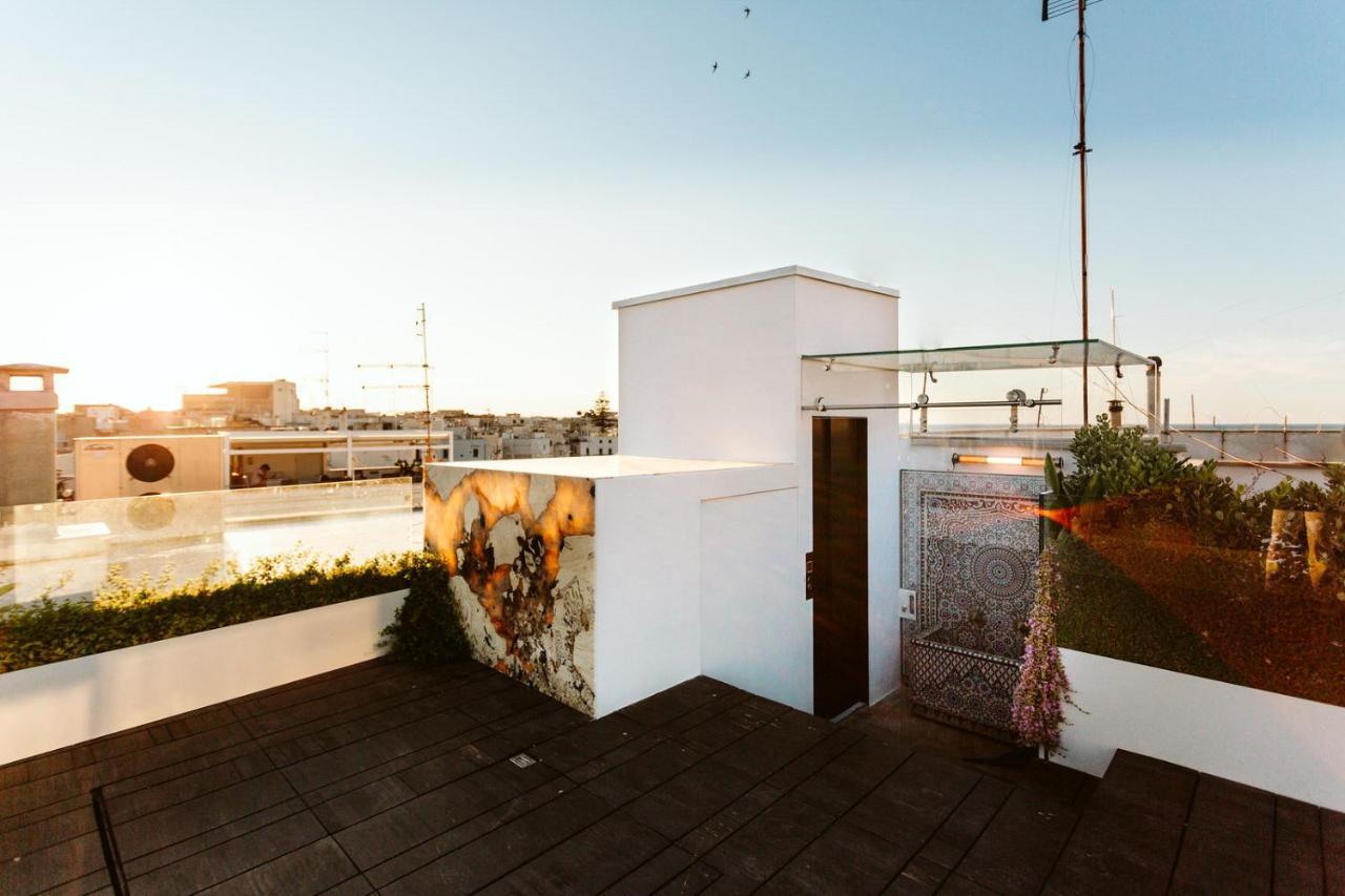 The Harbour - Luxury Living Bed and Breakfast Trani Buitenkant foto